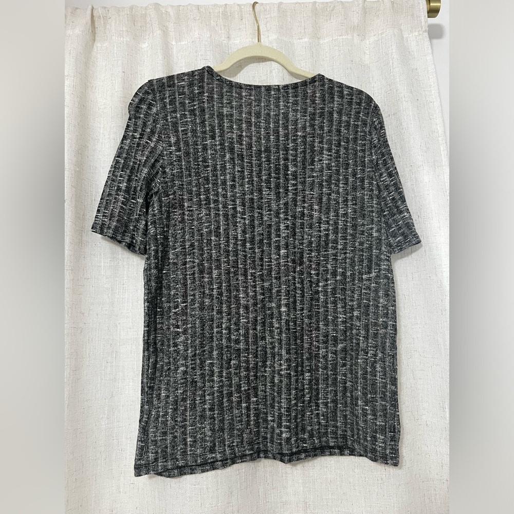 American Eagle Ribbed tee. - Picture 2 of 2